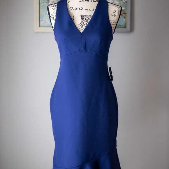 EXPRESS V-NECK SLEEVELESS DRESS 4 - Picture 7 of 8